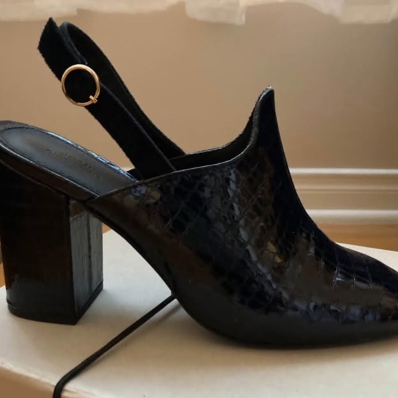 NWOT UO navy patent slingback heels - Picture 2 of 7